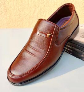 How to prevent leather shoes from wearing out your feet插图2